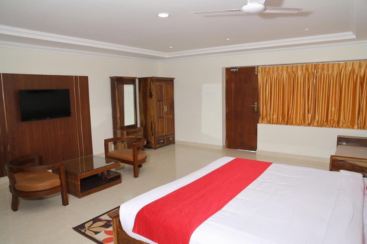 Celebrity Resort Chennai Tambaram Exterior foto
